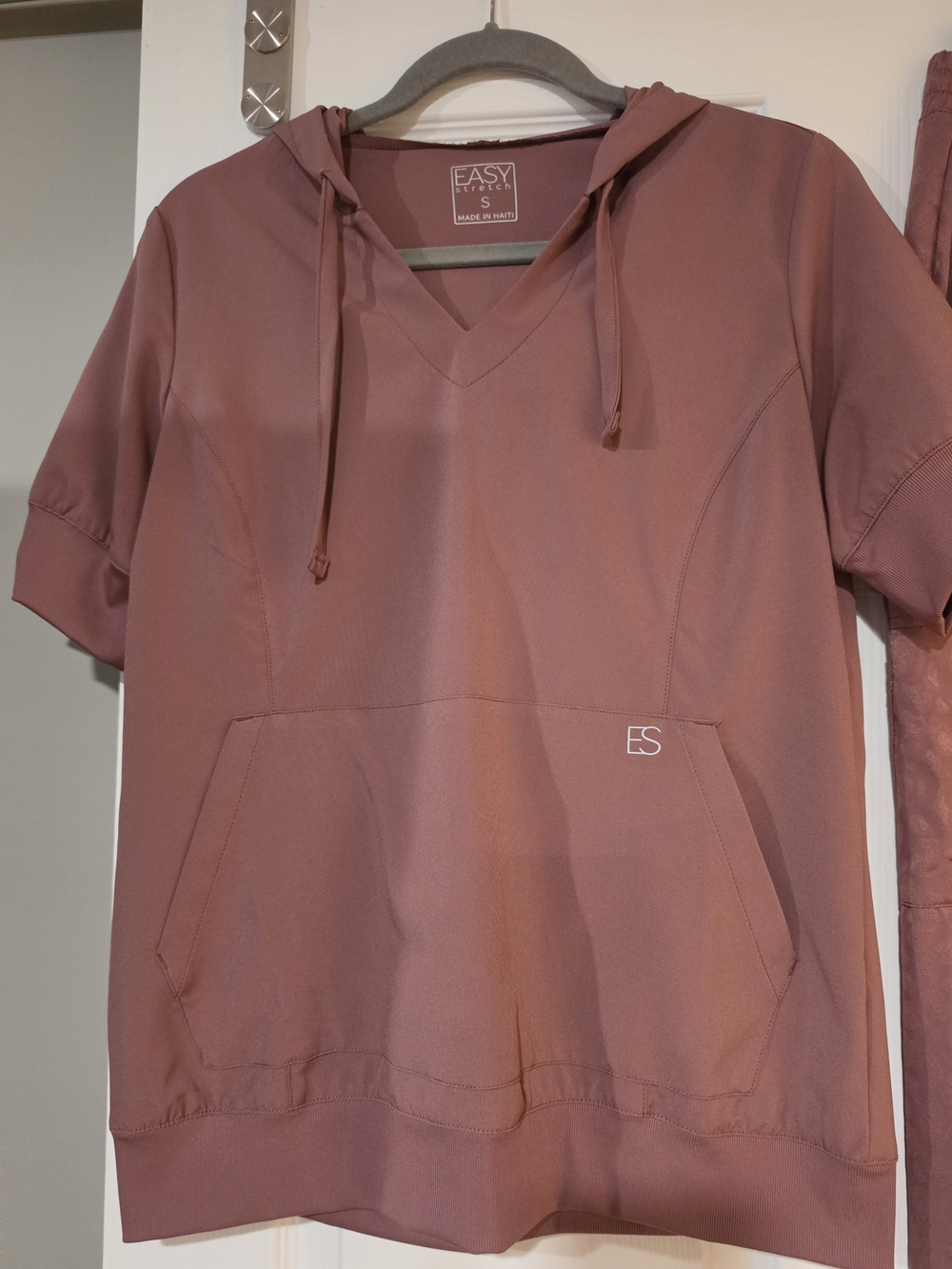 Easy Stretch Scrub Set - Picture 7 of 12